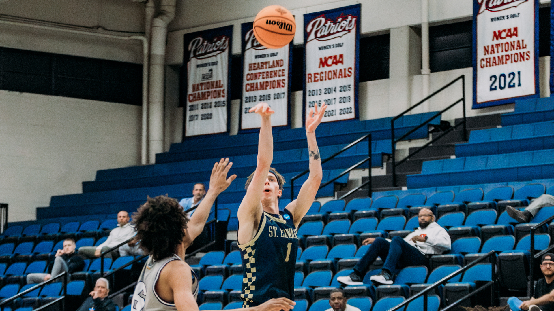 Blake Nielsen 3-pointer