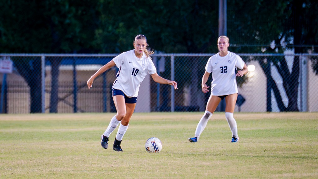 Rainey Simmons and Taylor Williamson