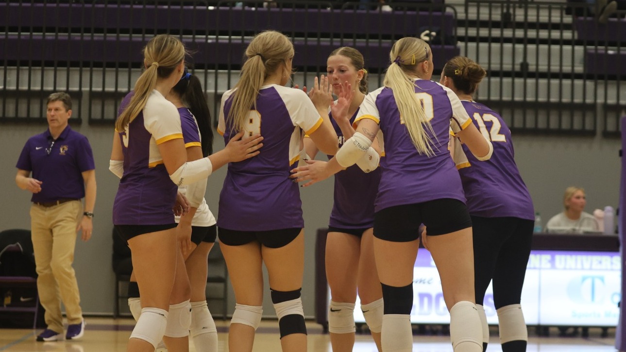 volleyball huddle