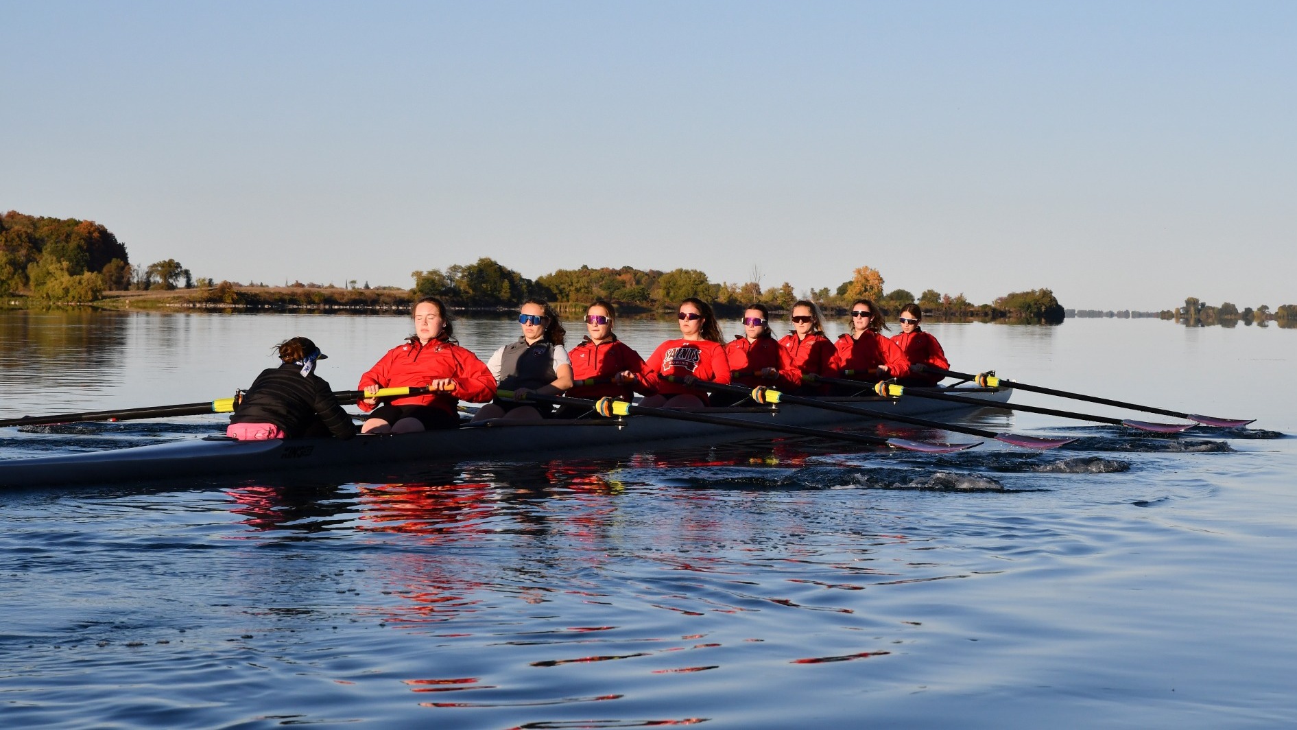 Women's Rowing Varsity 8