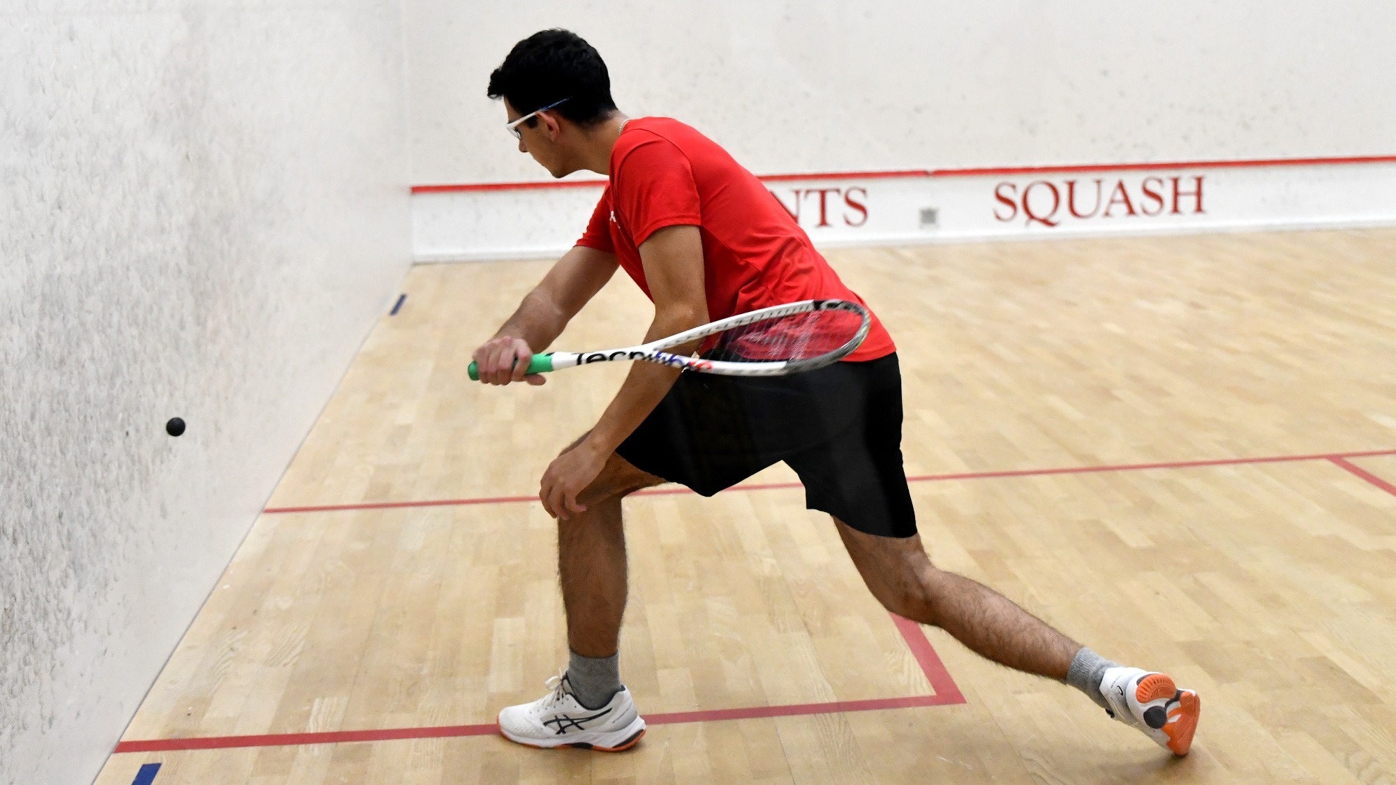 Miguel Posada Villa action