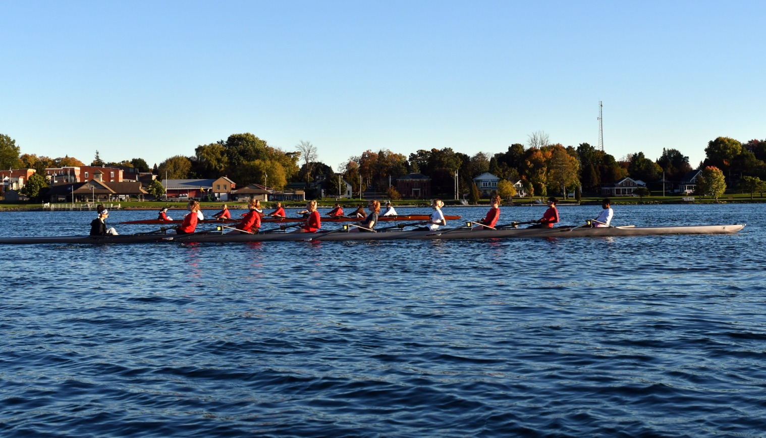 Women's Rowing Fall Action