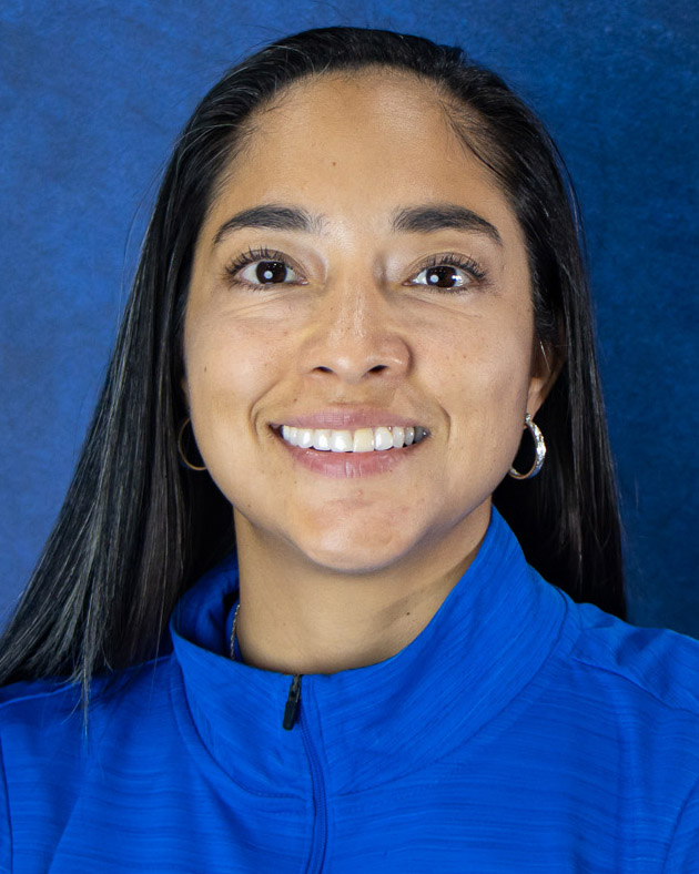HC_Huizar_Valerie_26WBB.jpg