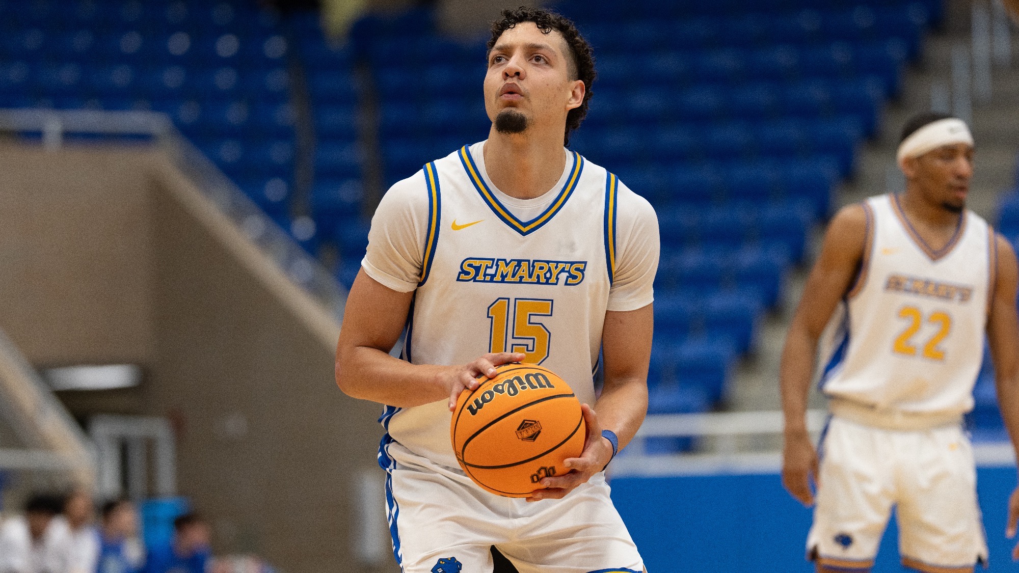 Nacho Camacho shoots a free throw.