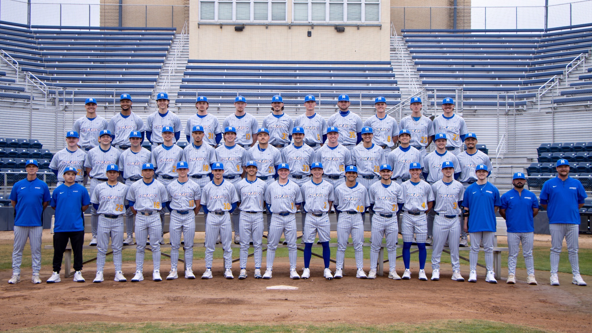 2026_Baseball_TeamPhoto