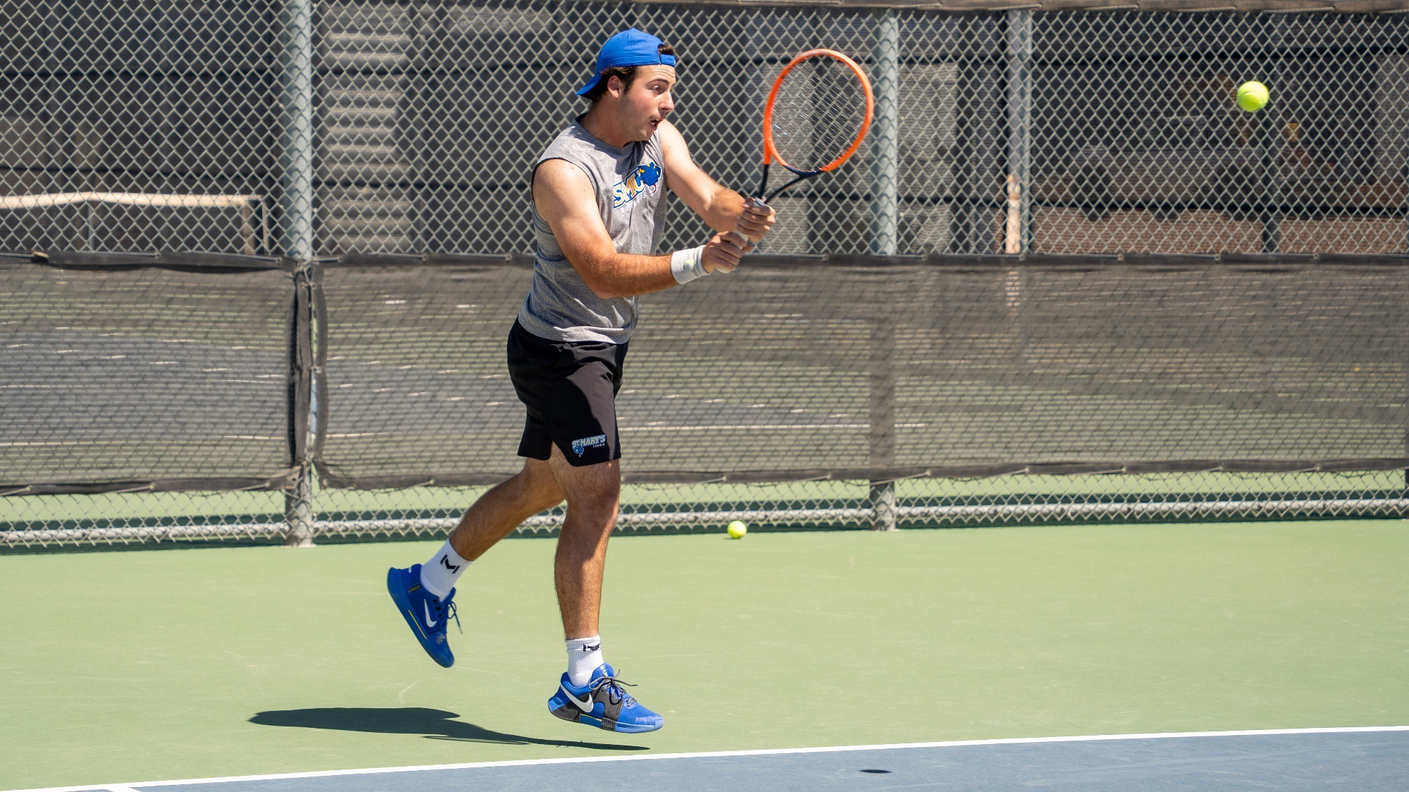 Leonardo Fabbri hits a two-handed backhand at UT Permian Basin.