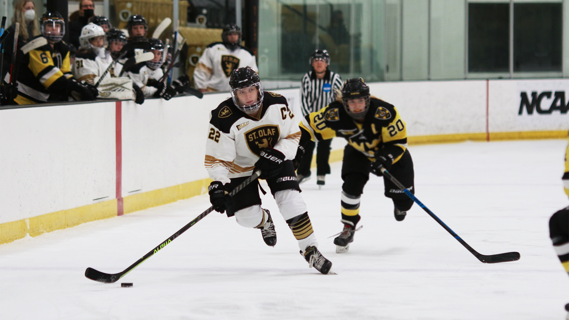 Carolyn Carpenter Women's Hockey St. Olaf College Athletics