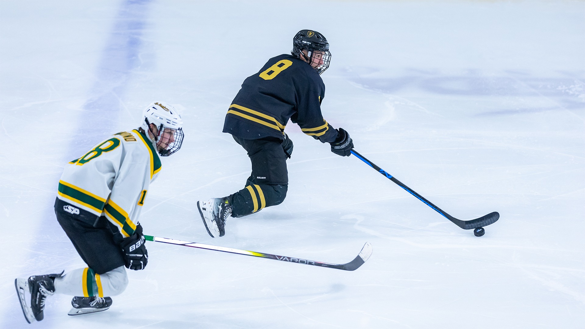 No. 5 St. Norbert gets past men's hockey in third in NCAA opening round St. Olaf College Athletics