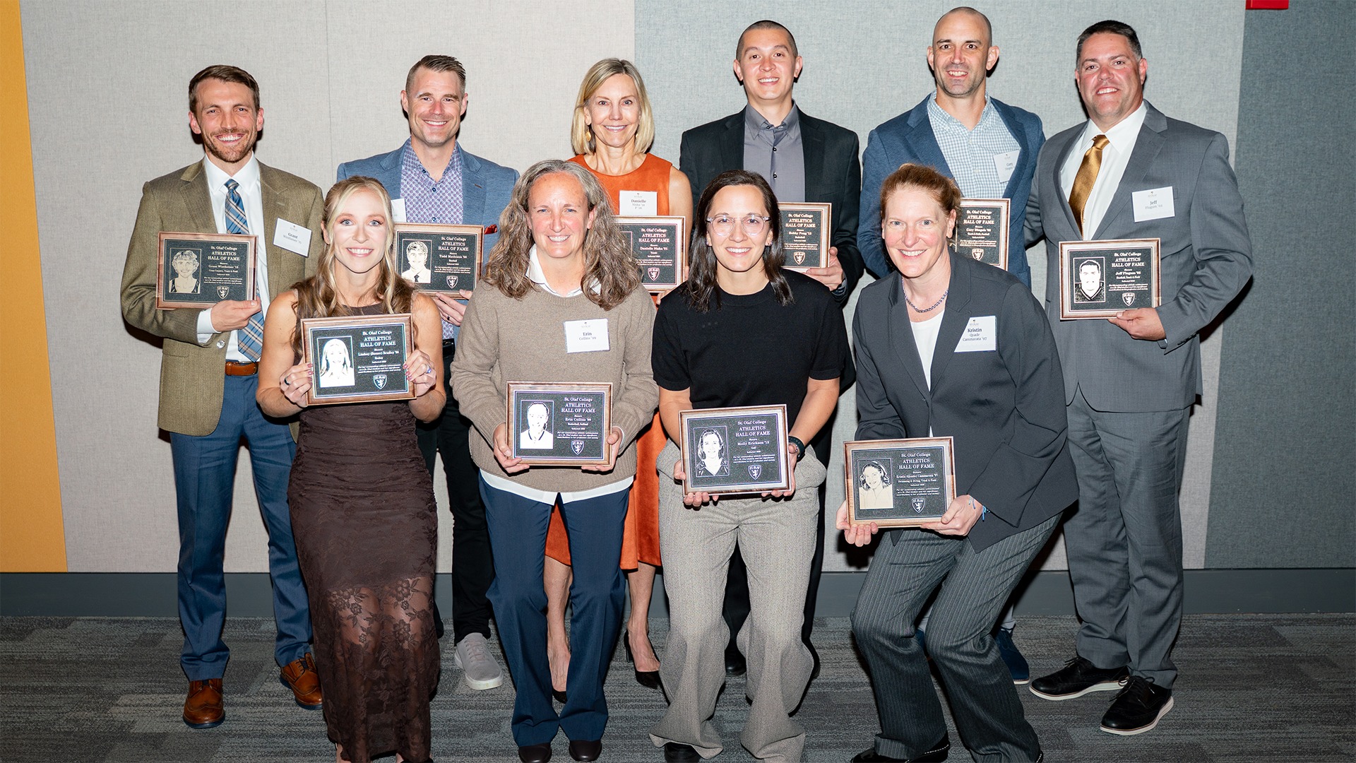 A photo of the 10 members of the 2026 St. Olaf Athletics Hall of Fame class.
