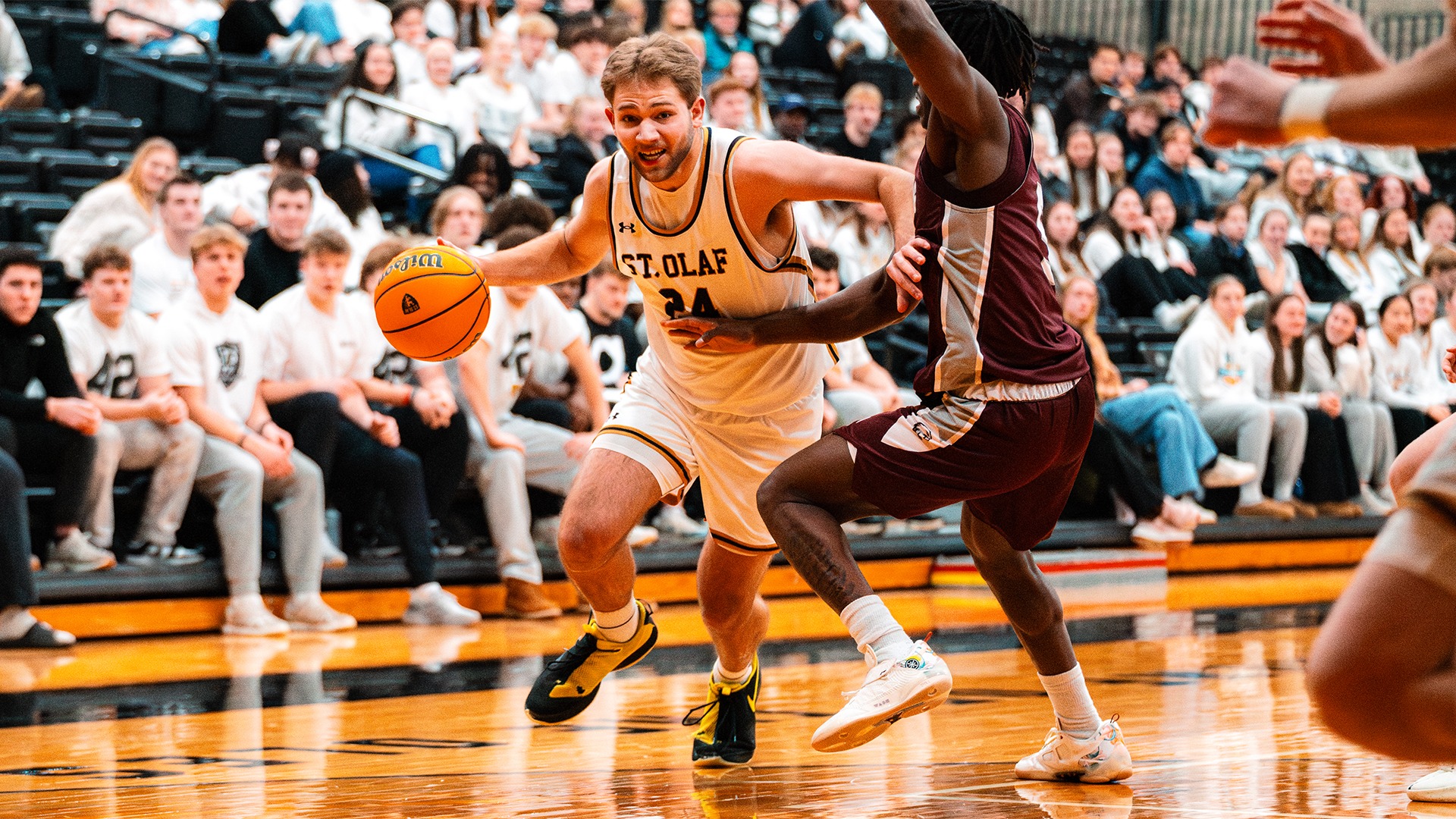 Kobe Kirk - Augsburg - 2026-02-24