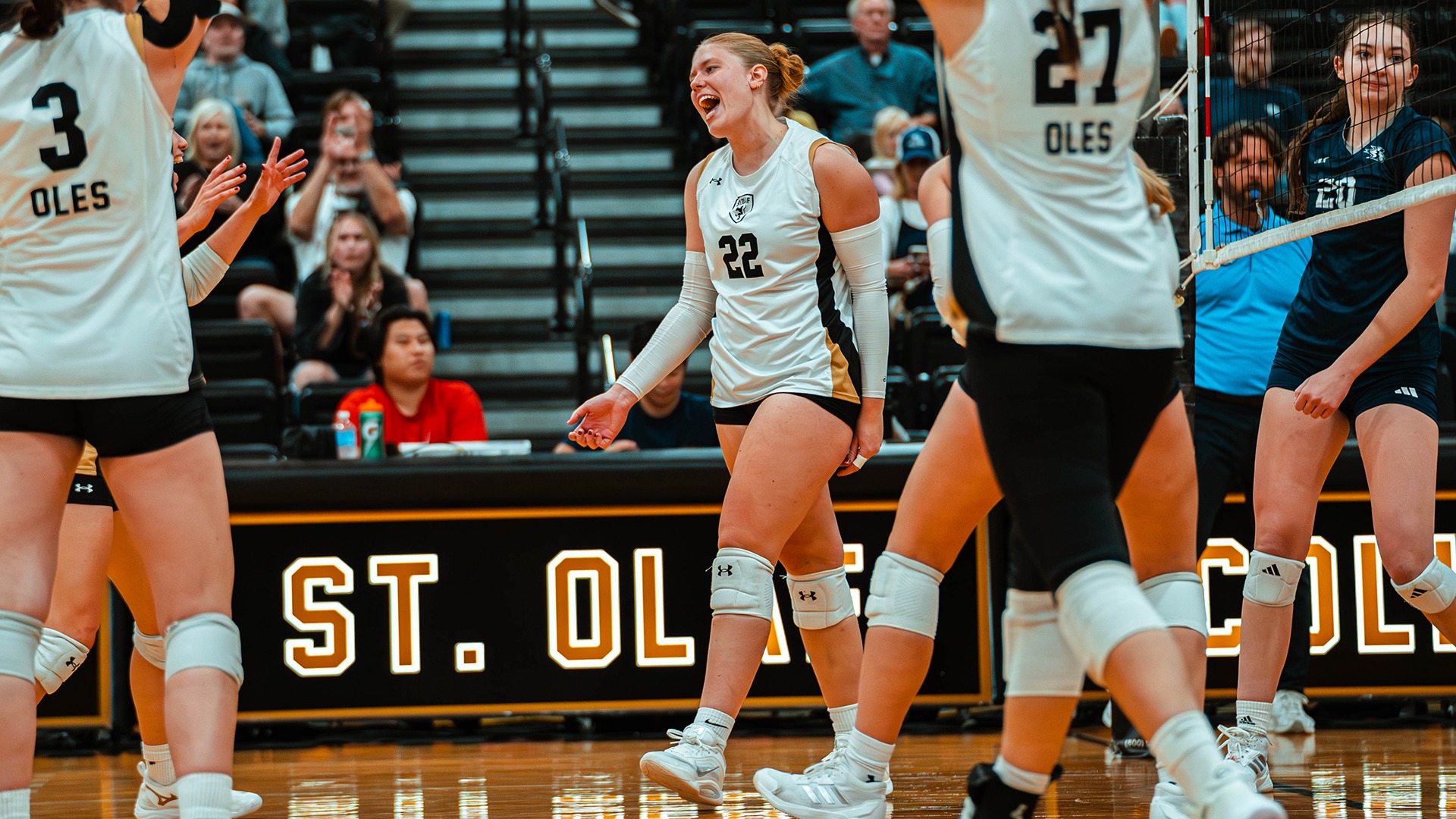 Evelyn Kreft celebrates after winning a point.