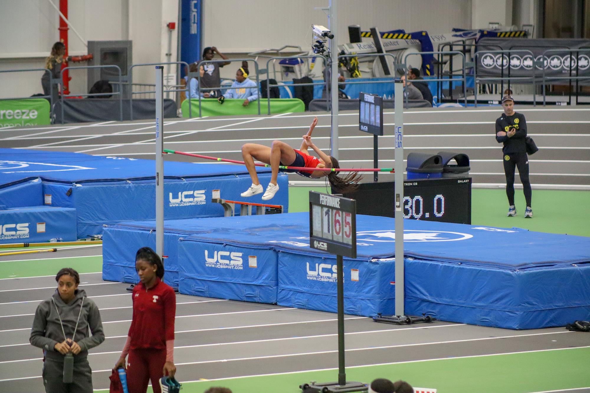 Alyssa Oviasogie Wins Pentathlon on Day 1 of Metropolitan Indoor