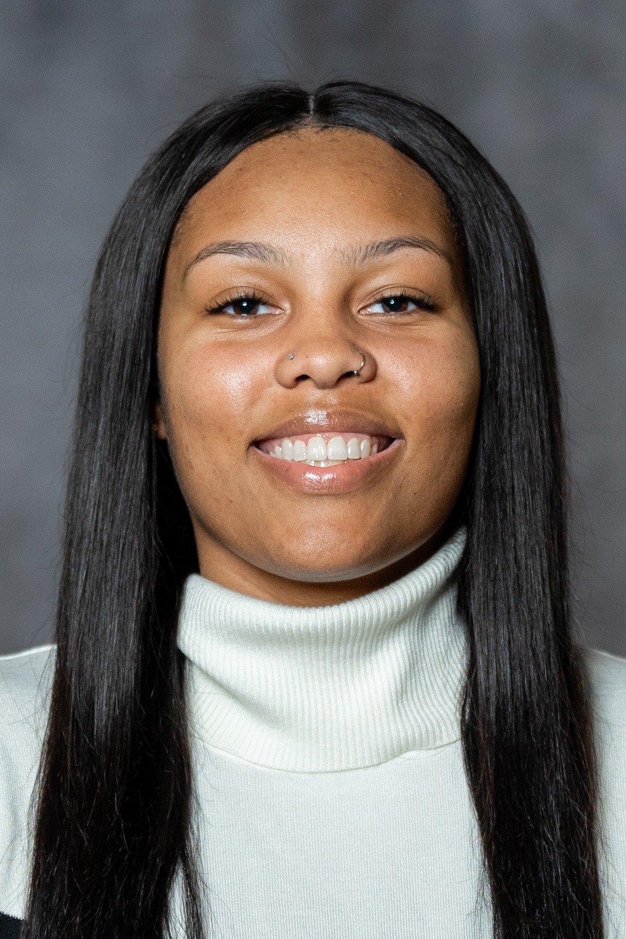 Kiah Gillespie Headshot