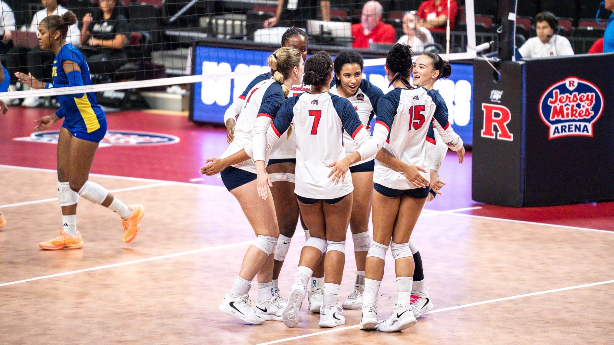 VB huddle