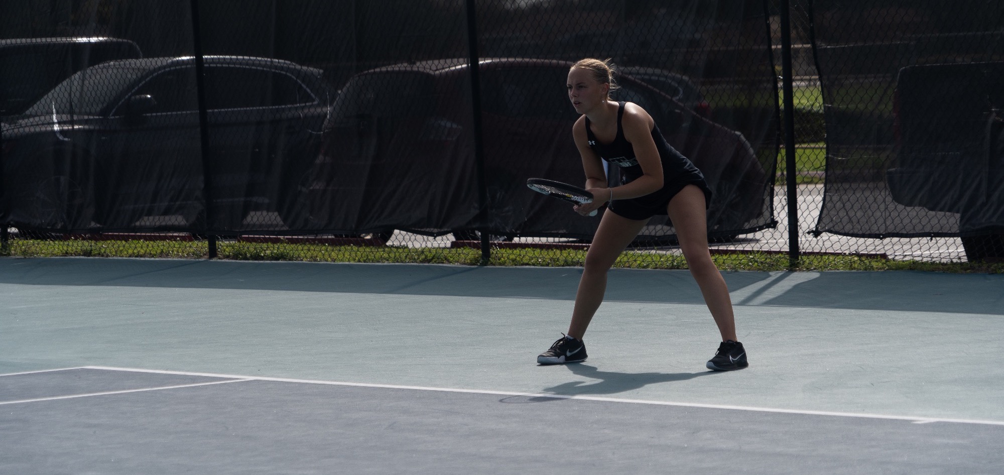 LaurenSeemannServeReturn