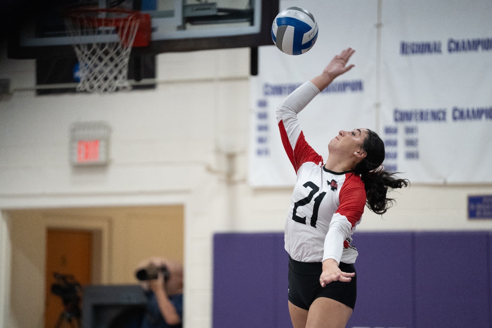 VB Cassandra Espinoza 19 