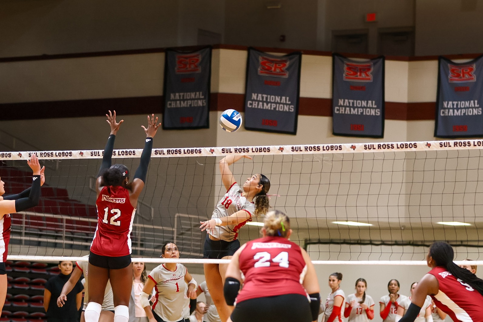 26 VB McKenzie Hart brings down the hammer
