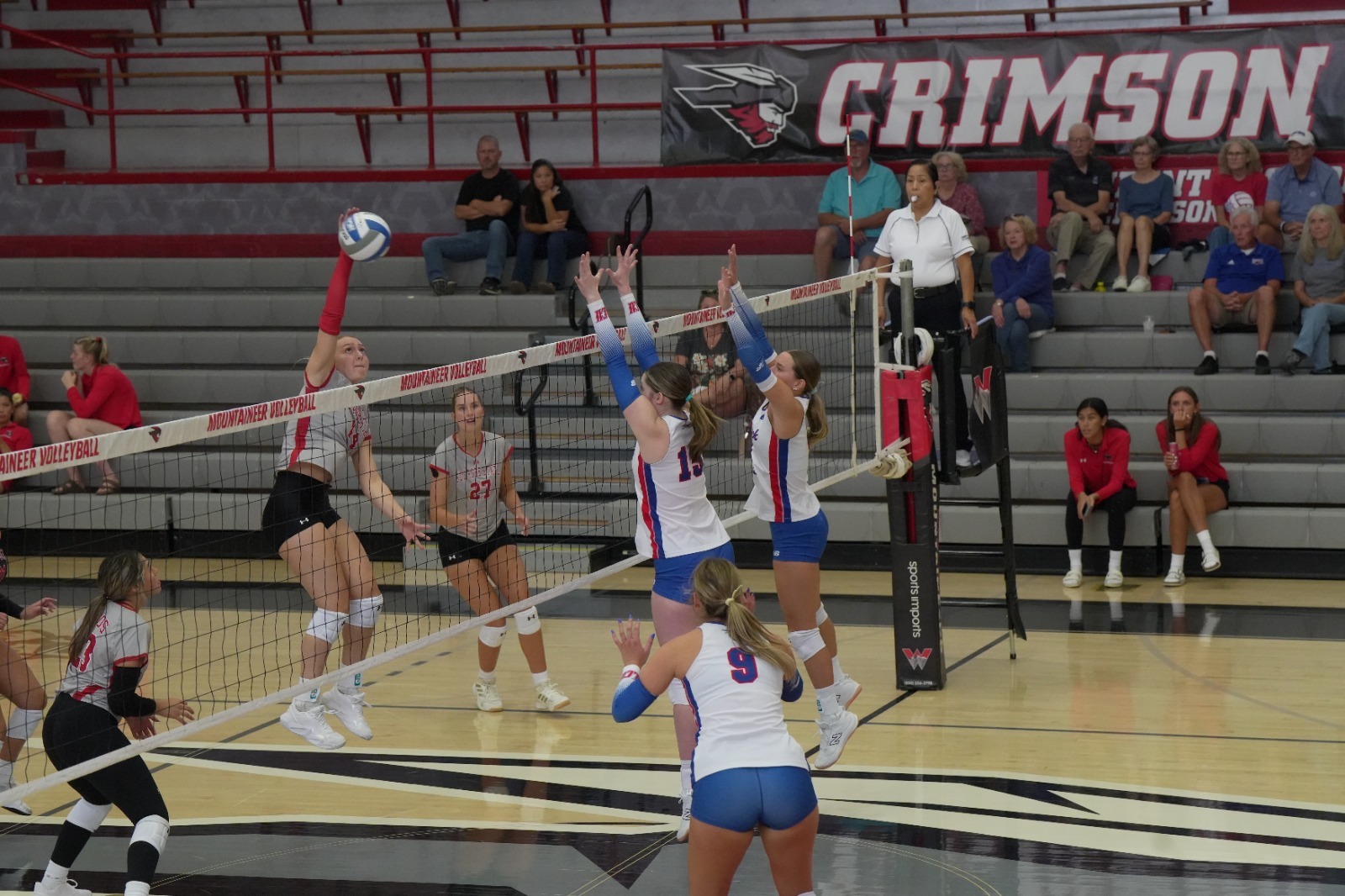 26 VB Madelyn Patterson fires away
