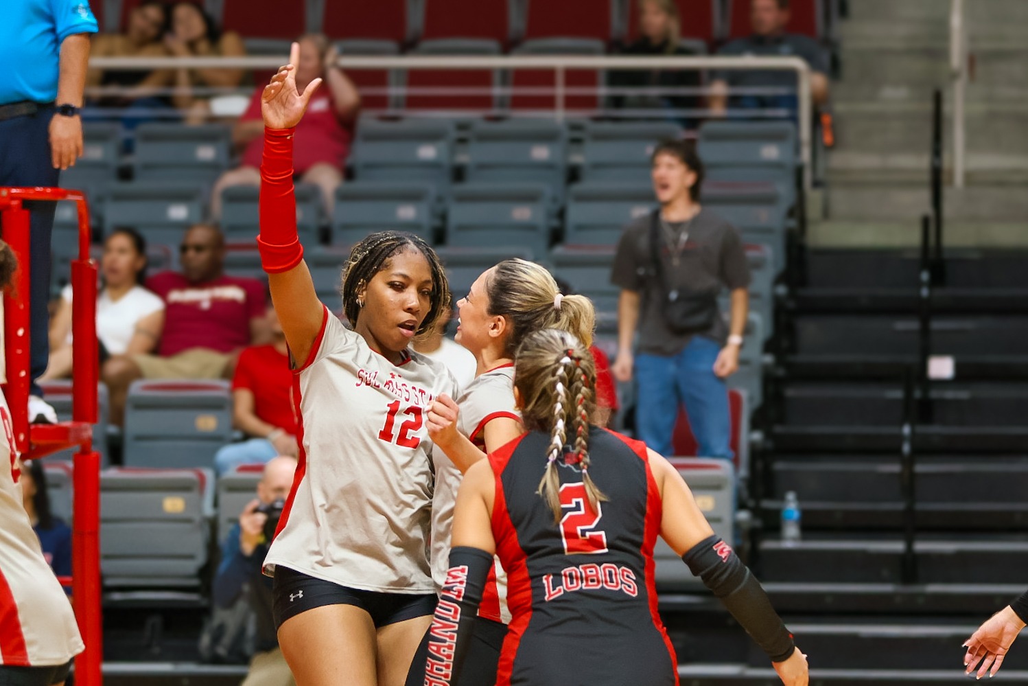 26 VB Antyiahna Lang celebrates a kill