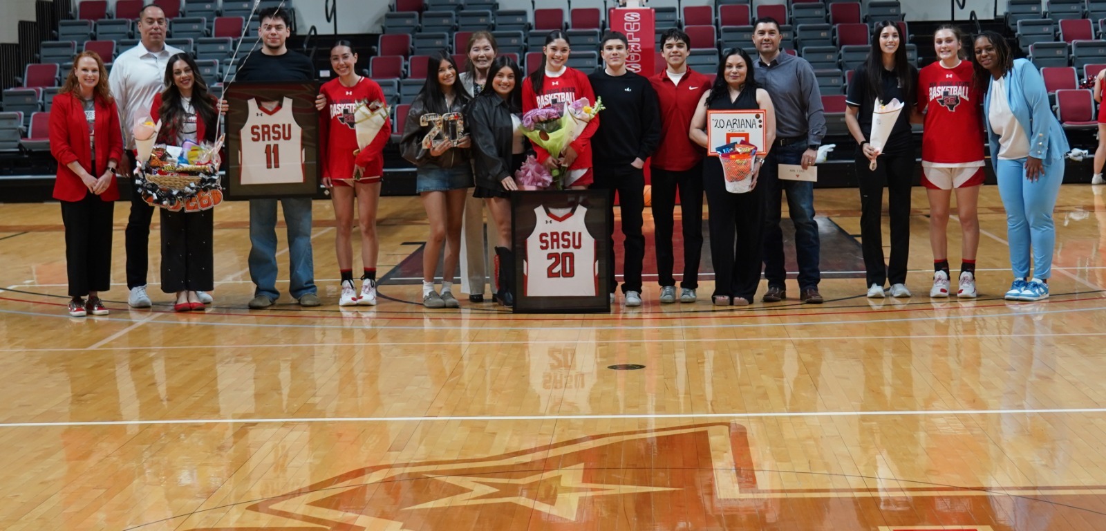 WBB 2526 Senior Day