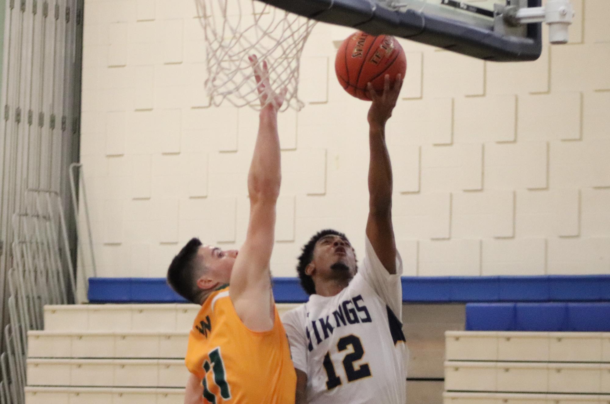 Essex CC Rallies Past Westchester CC in Men's Basketball Westchester
