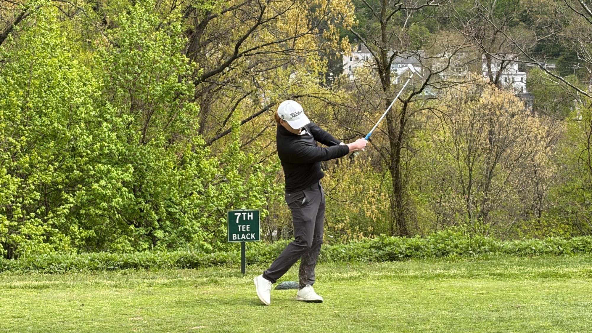 Kellan Higgans swings at Dunwoodie Golf Course