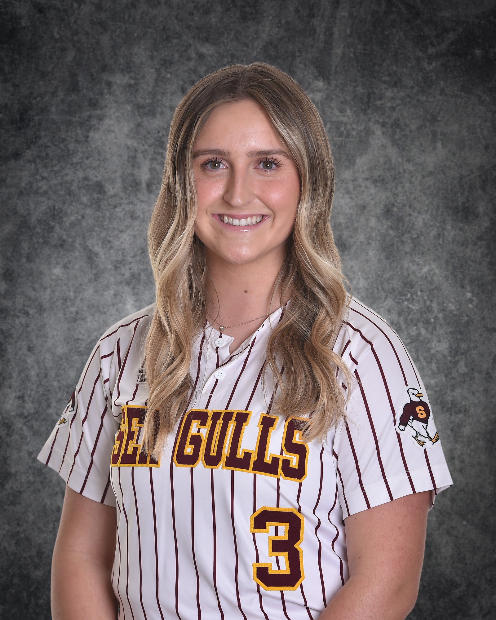 Emily Challender 2024 Headshot