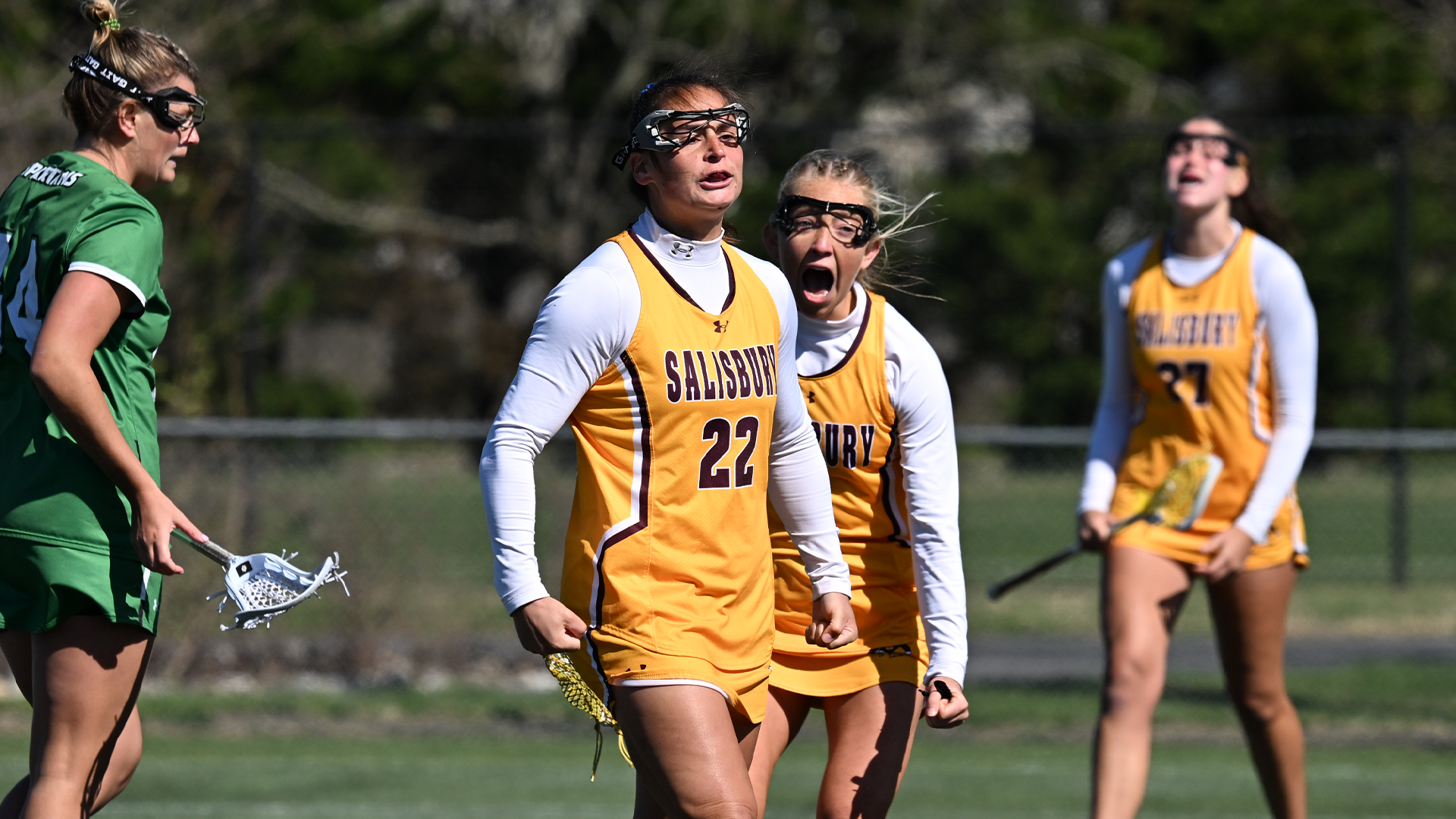 WLAX 3.28