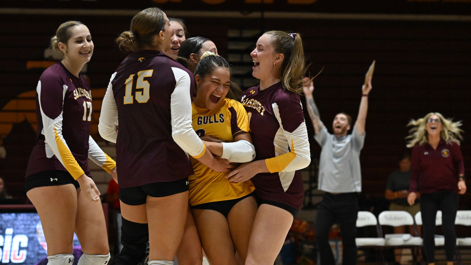 Elizabeth Villegas 1000th career dig, 9-4-26