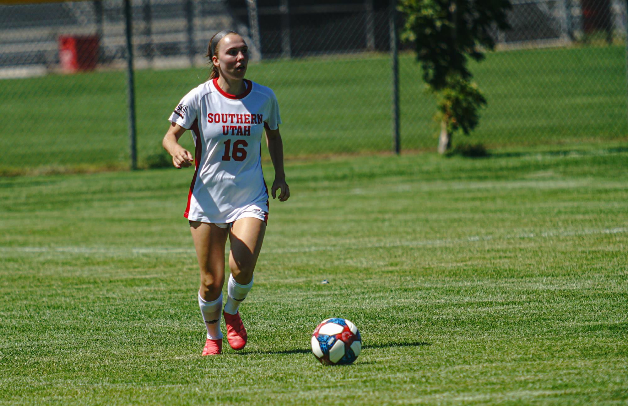 Ellee Layton Women's Soccer Southern Utah University Athletics