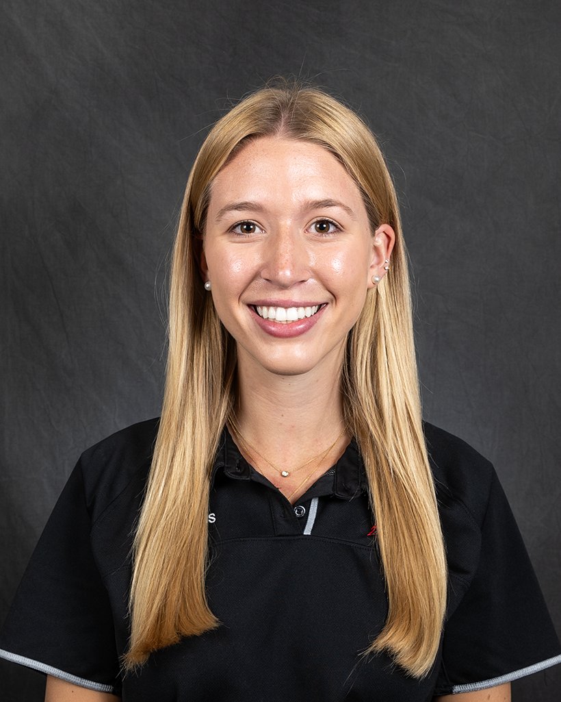 Taylor Pribyl Headshot