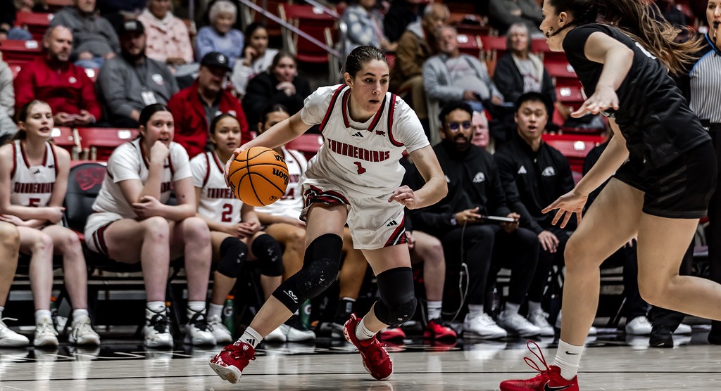 Kortney Doman dribbles the ball