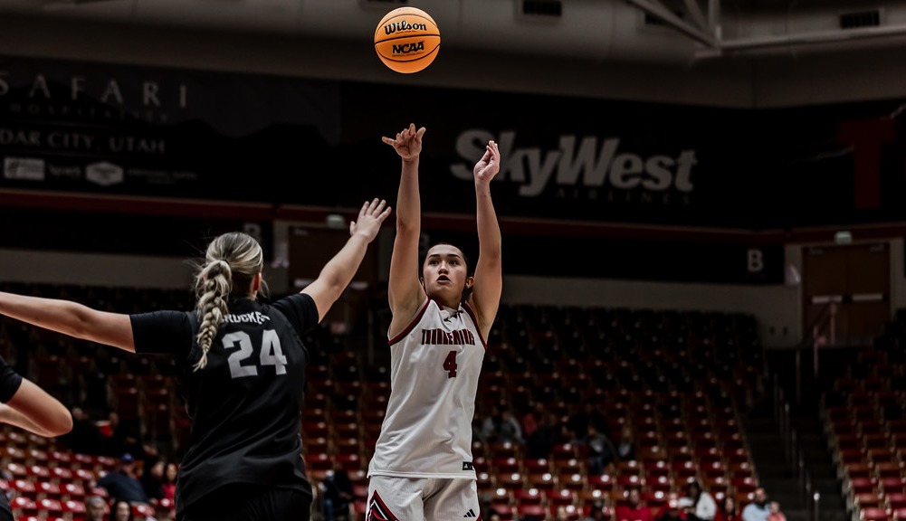 Brooklyn Fely shoots