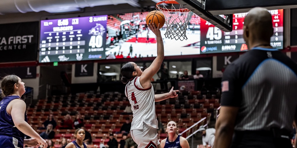 Brooklyn Fely goes up for a layup