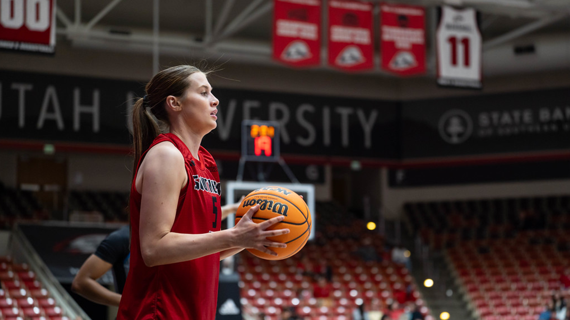 Charli Kay prepares to make a pass