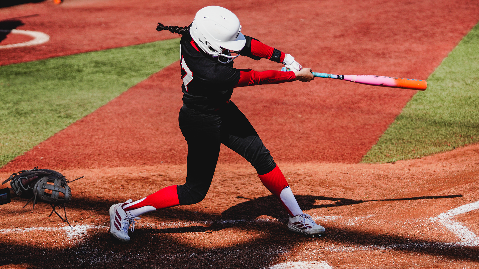 Alayah Toscano drives the ball