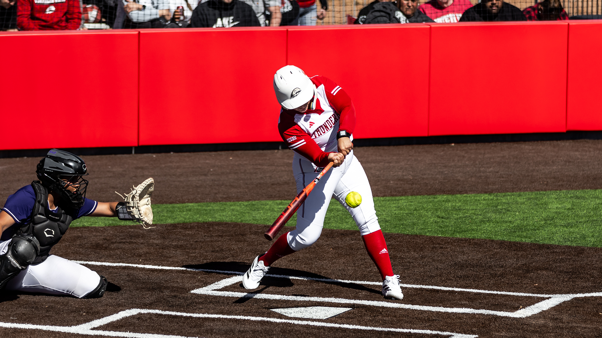Arianna Ramirez drives the ball