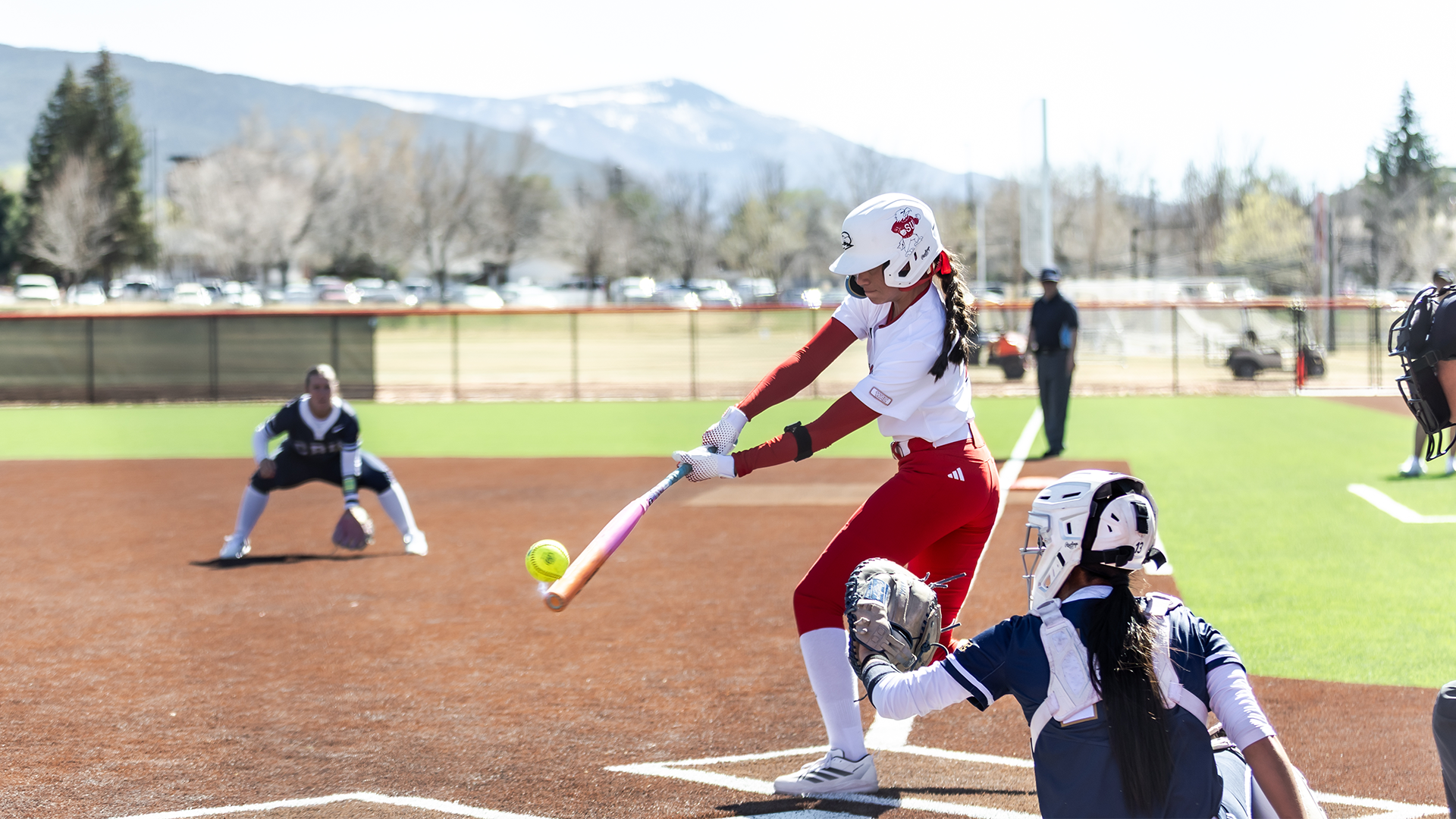 Michaella Salvatierra connects on a drive down the line