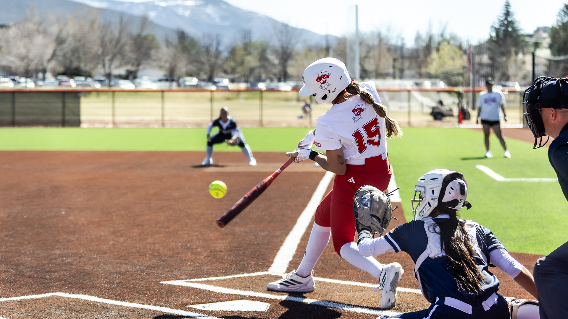 Munoz swinging the bat