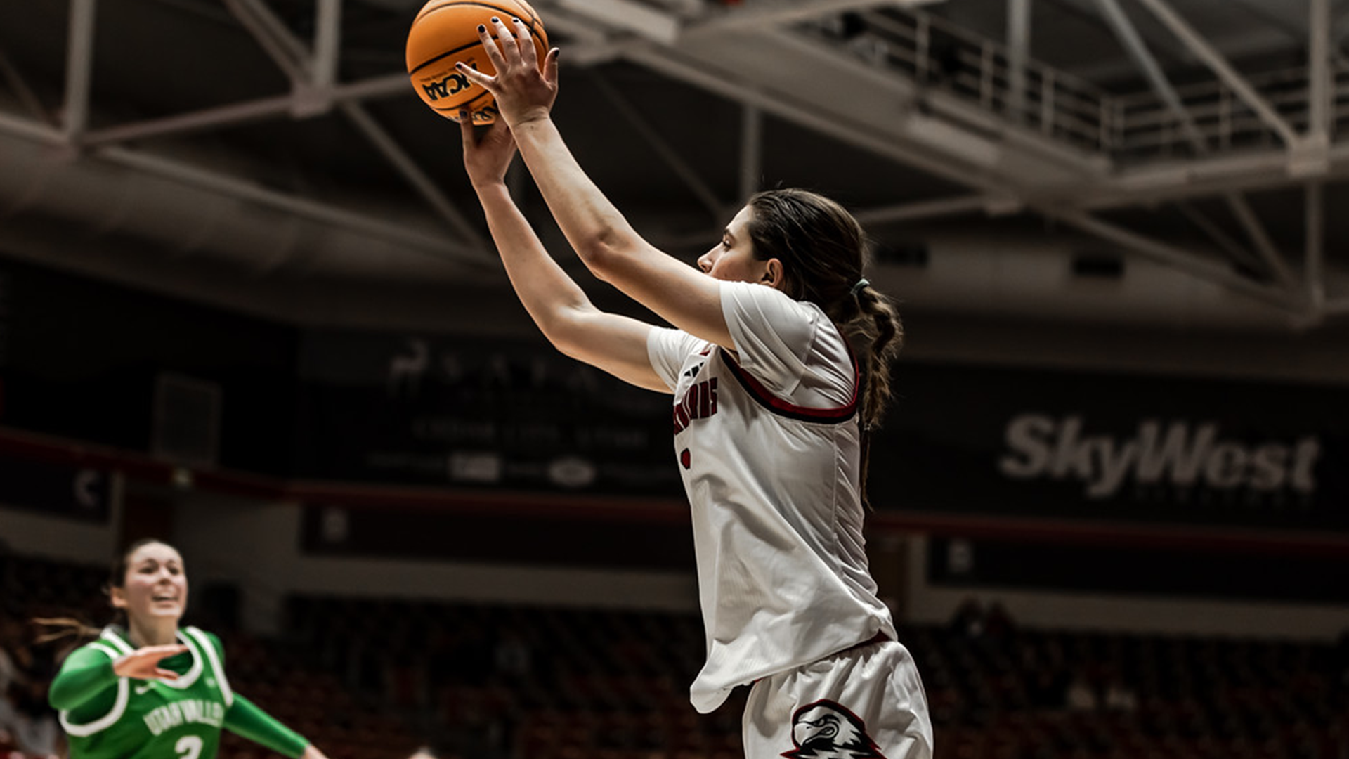 Kortney Doman shoots the ball