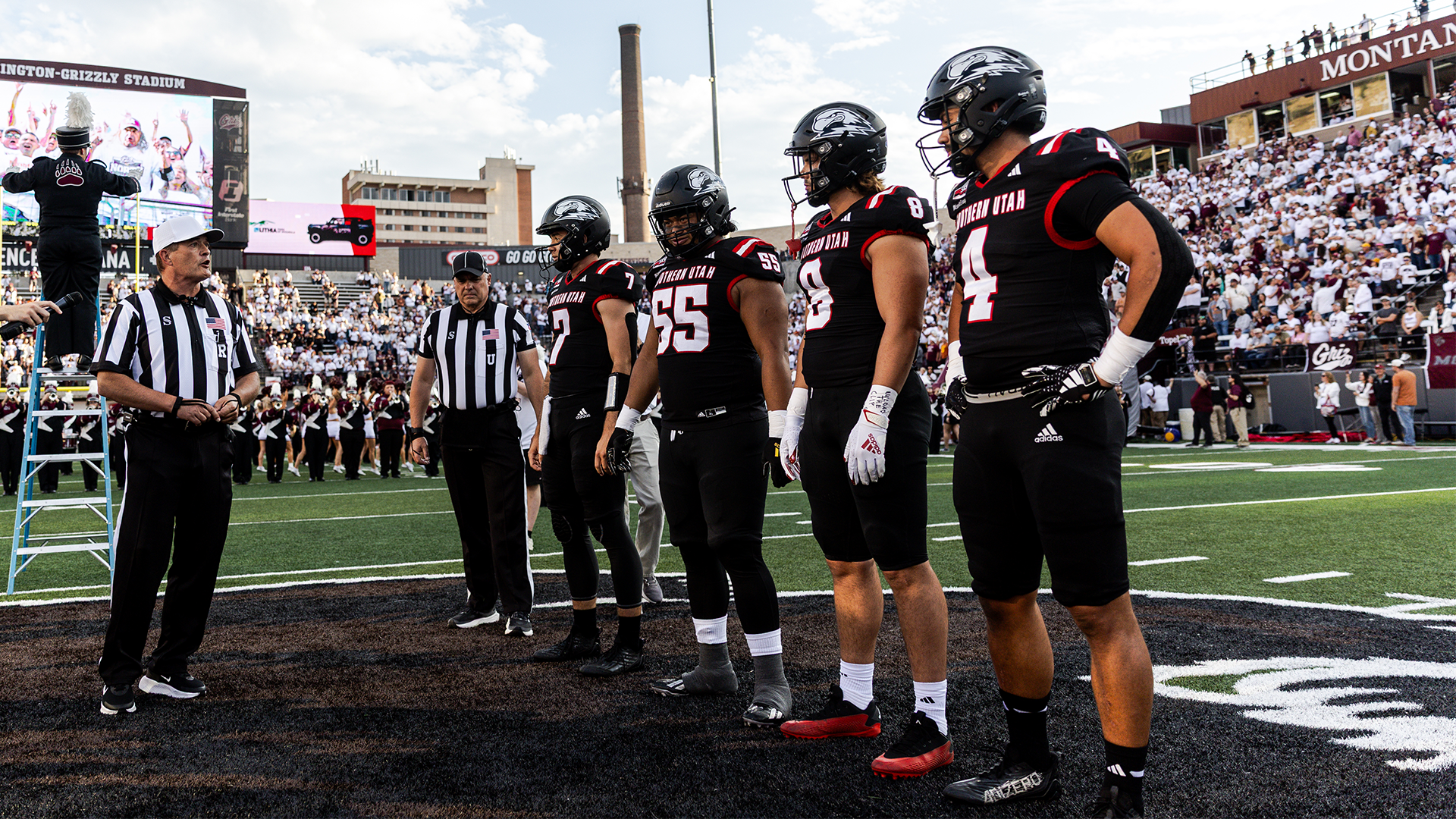 Captains picture pregame at Montana