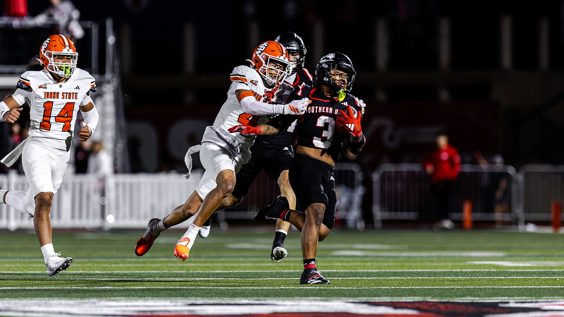 Floyd Chalk running the ball