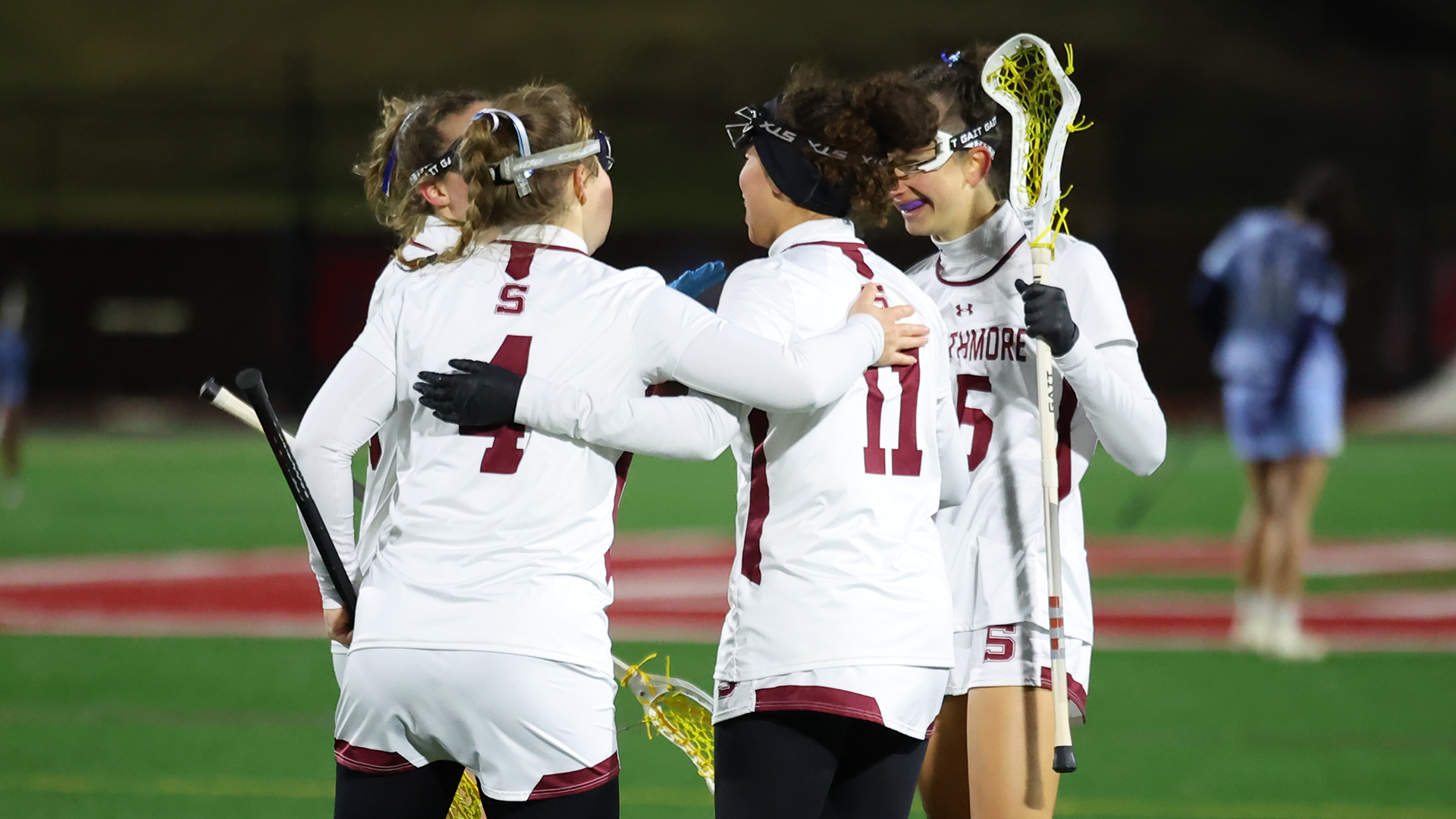 Women's lacrosse huddle
