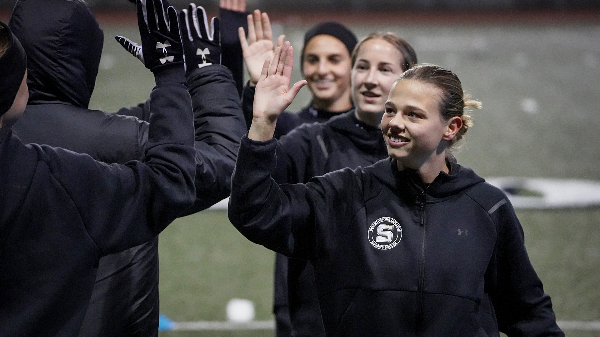 Reed leads Garnet in high-five line