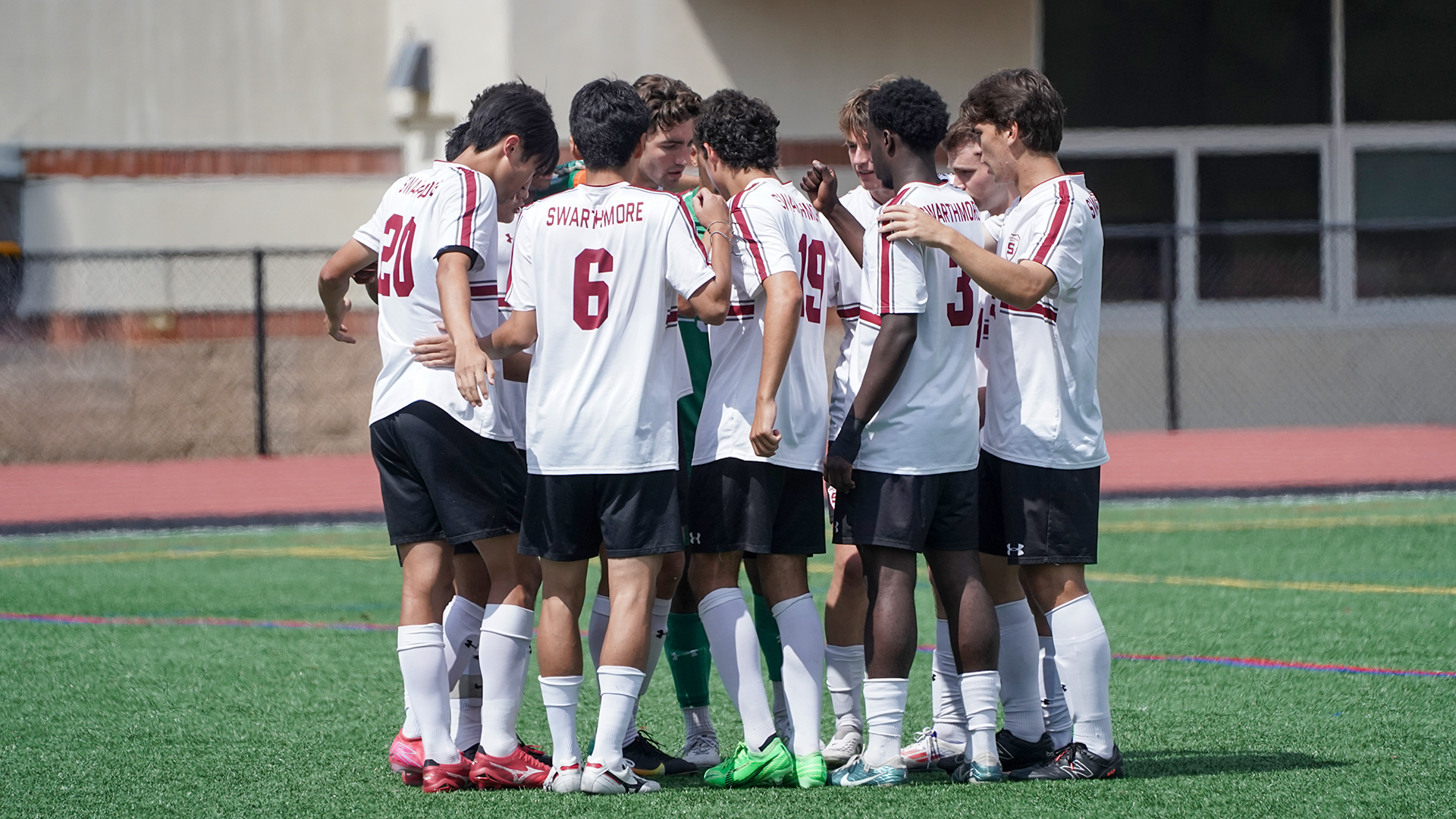 Men's soccer huddles up