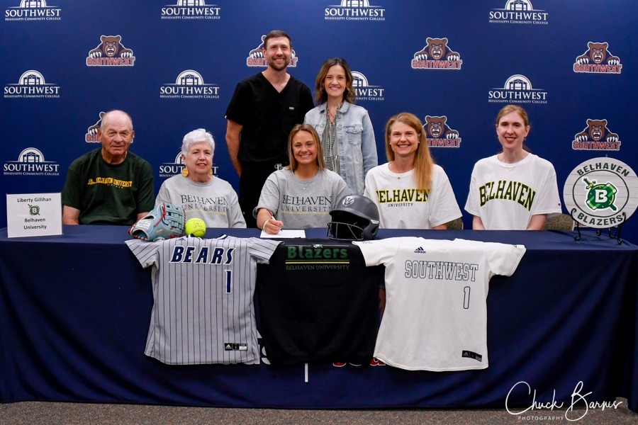 Liberty Gillihan signs with Belhaven