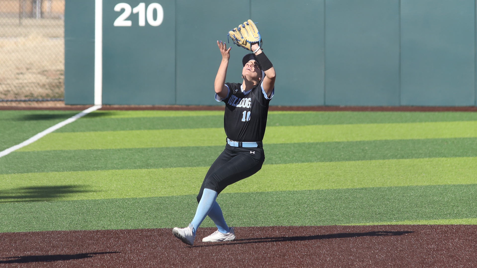Softball Faces Stiff Competition on Day One of Crossover Southwestern