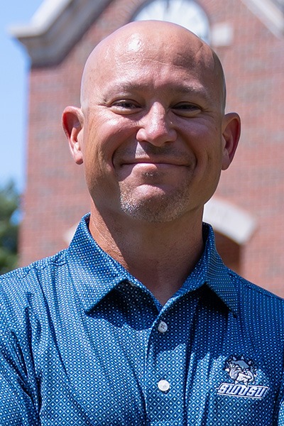 saundy golf headshot