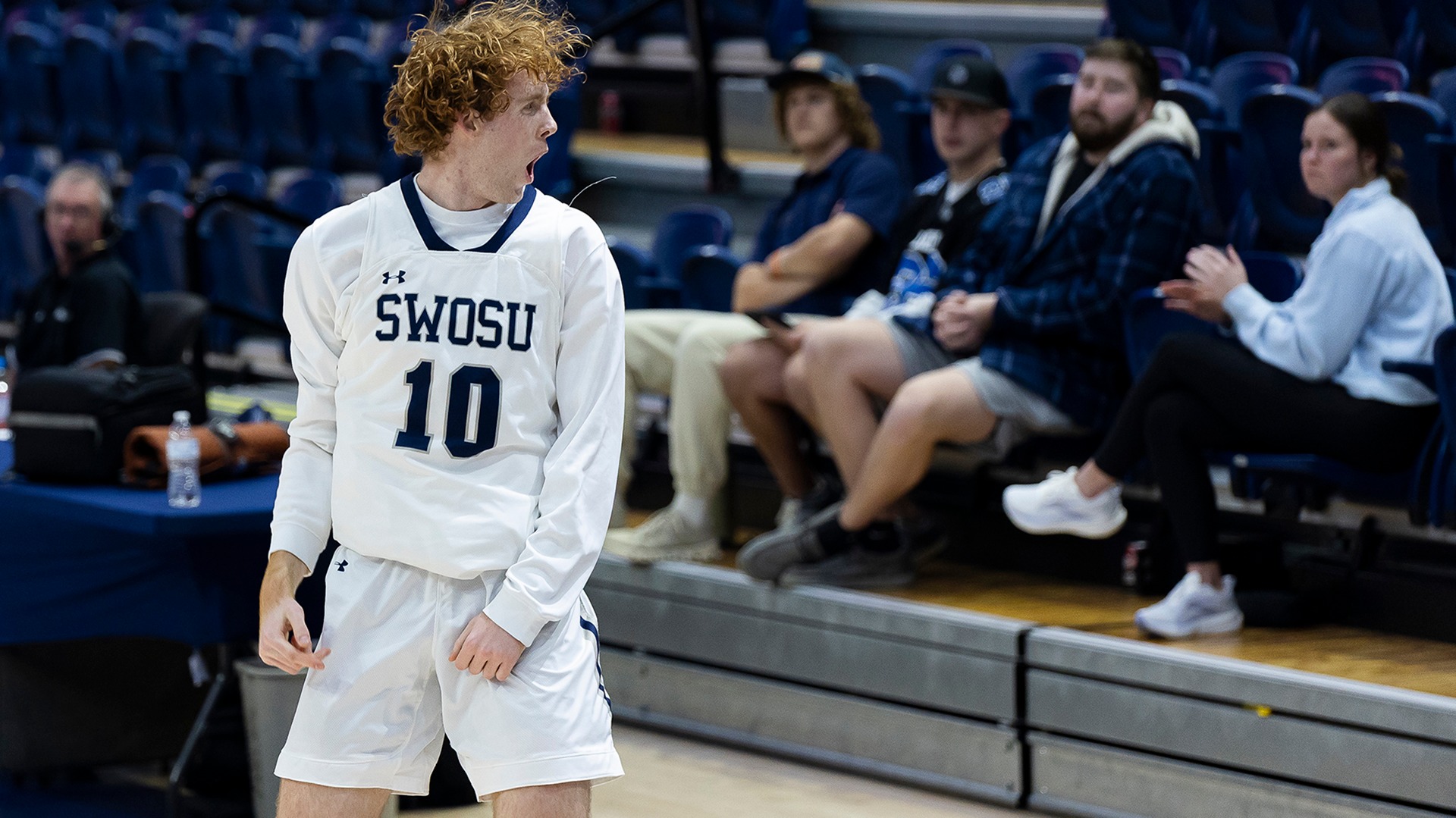 spencer musgrove celebrates after making a shot