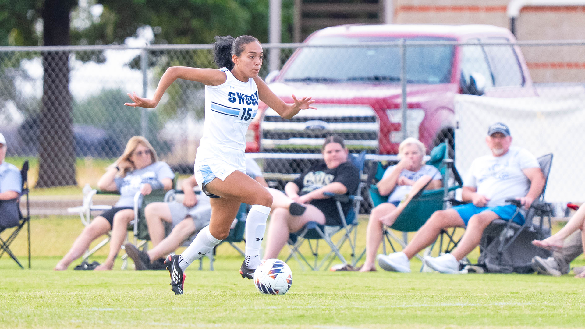 sandi agudo controls a ball in a game